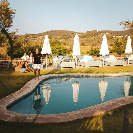 Es Cucons Rural Country house *